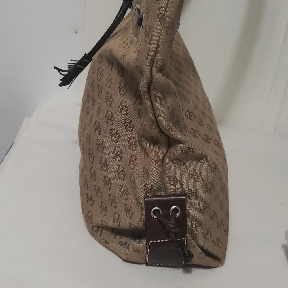 Dooney&Bourne Signature‎ Canvas Shoulderbag
